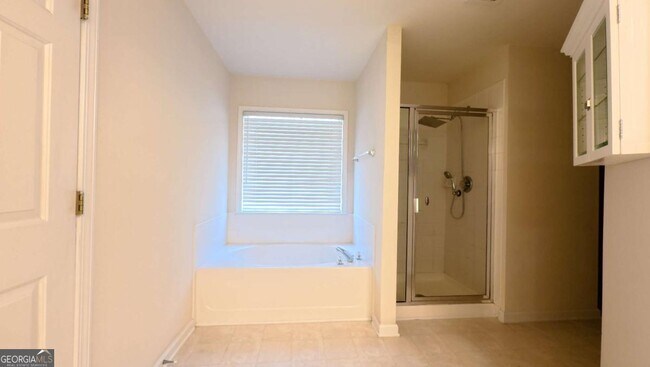 Building Photo - 135 Friars Head Dr NE