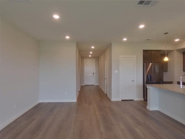 Building Photo - 2505 Finch Holw Dr