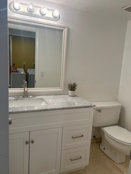 Building Photo - 2930 SW 87th Ter