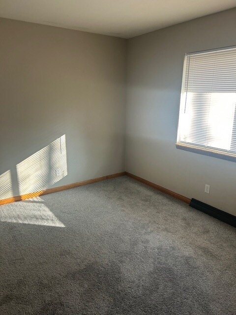 Building Photo - 1618 Maxen Dr