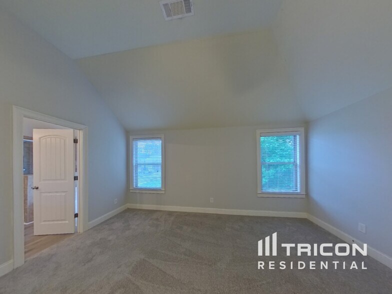 Building Photo - 45 Canyon View Dr