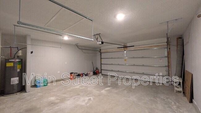 Building Photo - 10624 Queens Gate Cir