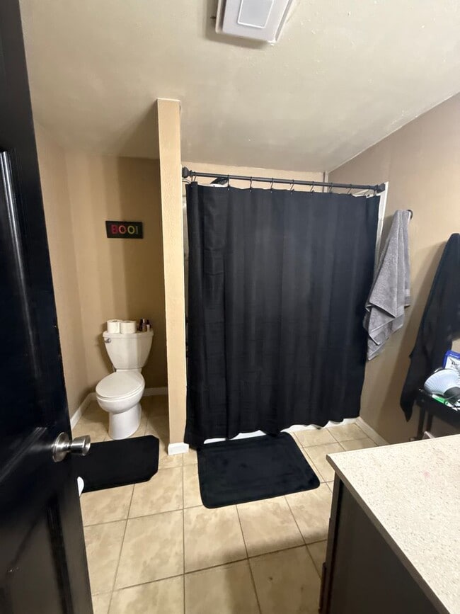 Building Photo - 3 bedroom / Home in North Pole / Pet friendly!