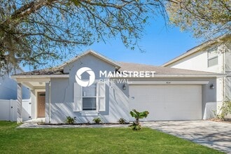 Building Photo - 4 Bedroom Pet-Friendly Home in Kissimmee, FL with Main Street Renewal