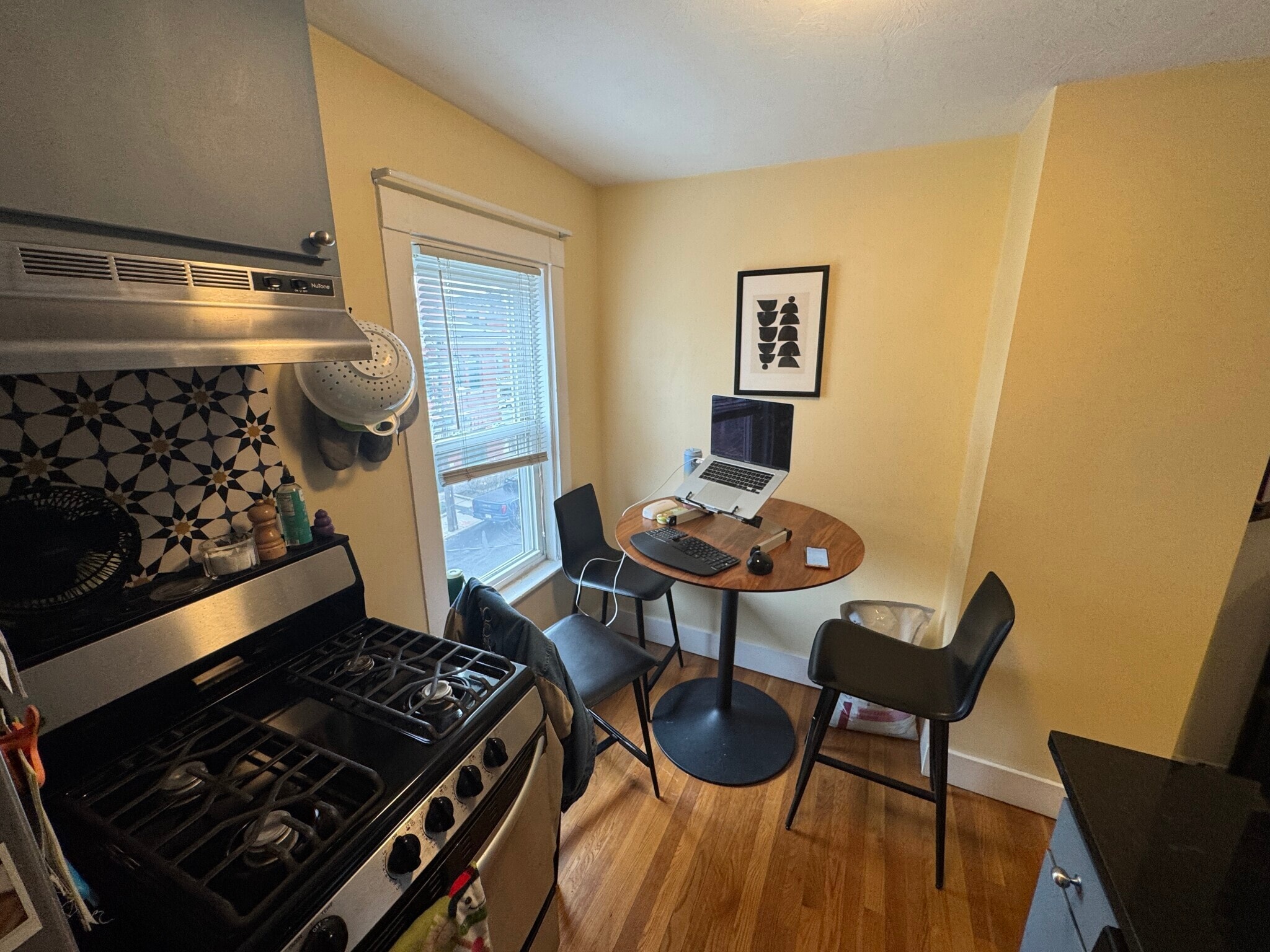 Building Photo - 15 Blake St