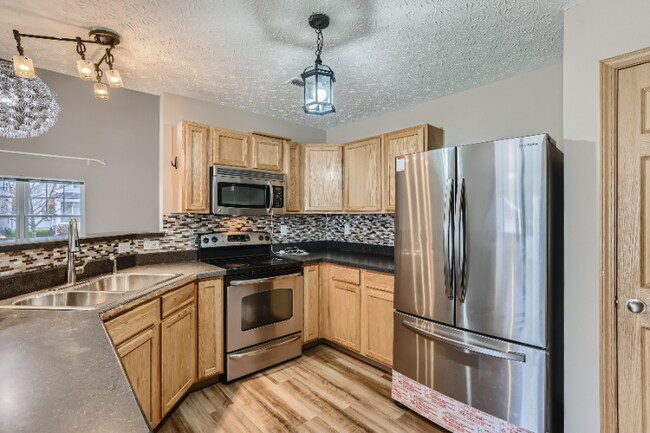 Building Photo - 5522 Spring River Ave