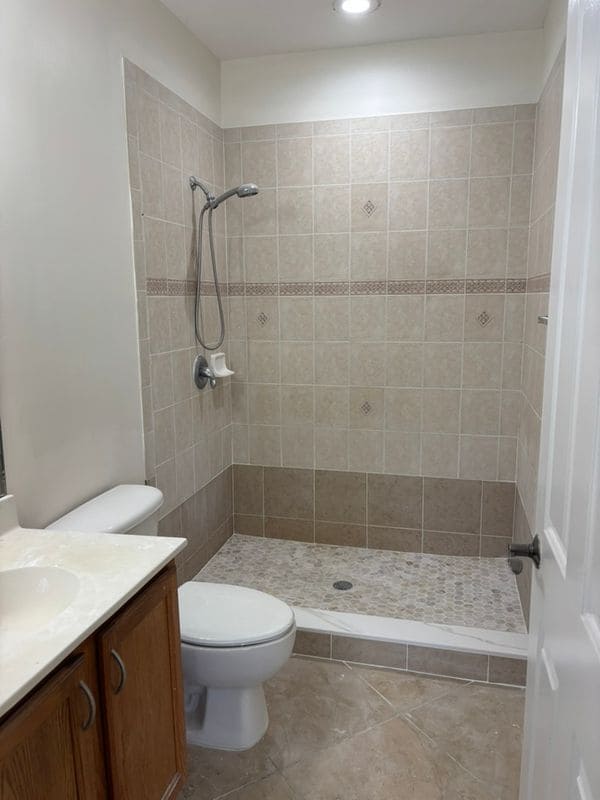 Building Photo - 590 Amador Ln