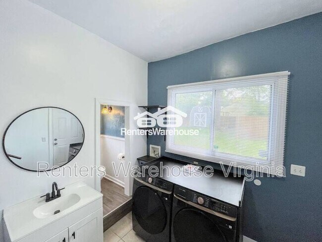 Building Photo - 3002 St Mihiel Ave