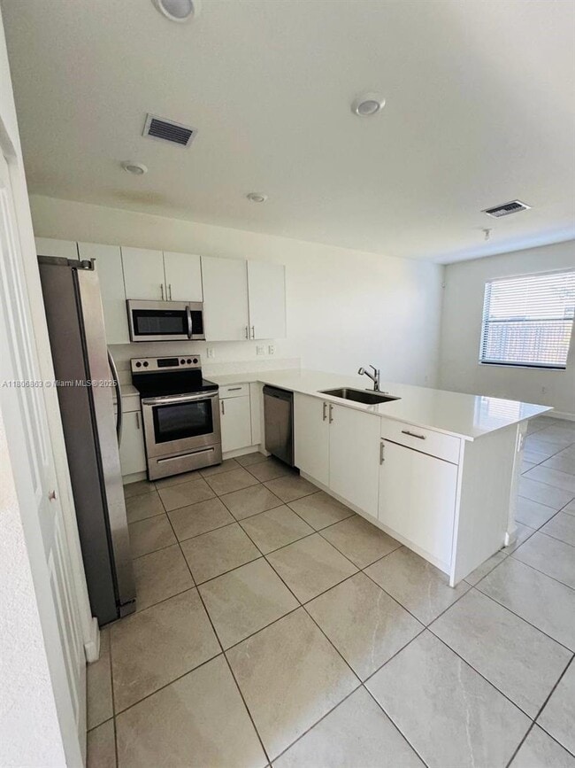 Building Photo - 11869 SW 246 Terrace