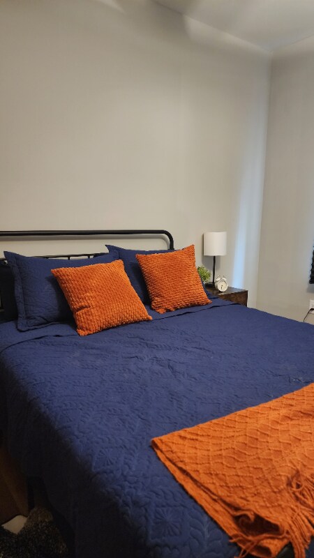 Building Photo - 435 Elm St NW