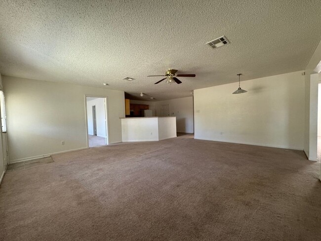 Building Photo - 5903 Medina Dr