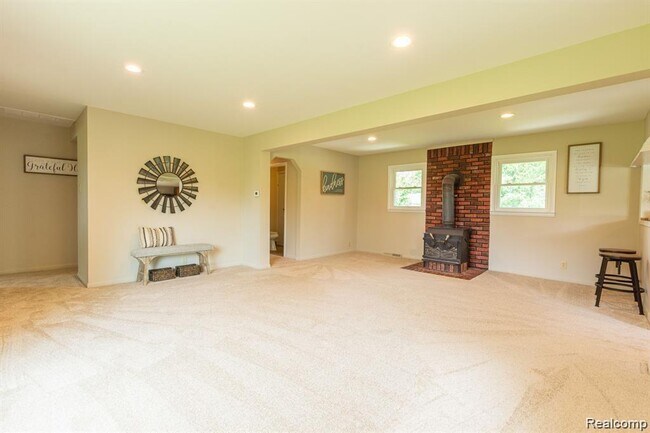 Building Photo - 2754 Candlewick Dr