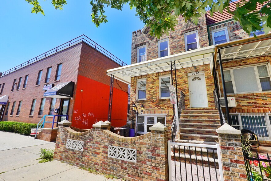 Building Photo - 2076 Coyle St