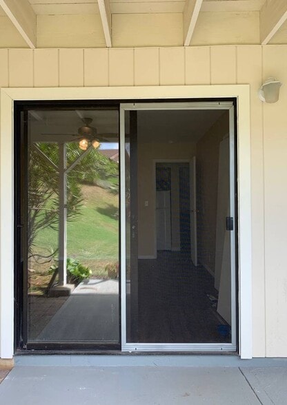 Building Photo - 44 -124 Ikeanani Dr