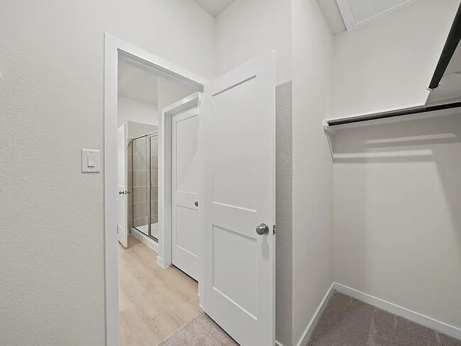 Building Photo - 17235 King Eider Rd