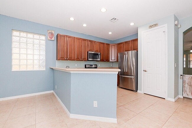 Building Photo - 773 Bent Creek Dr