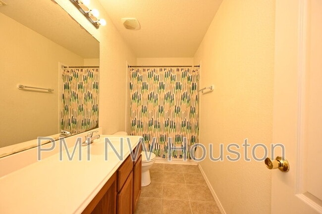 Building Photo - 12518 Sterlingstone Dr