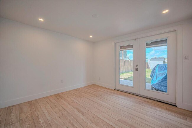 Building Photo - 2214 Nina Lee Ln