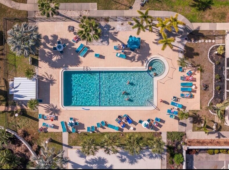 Building Photo - 25188 Marion Ave