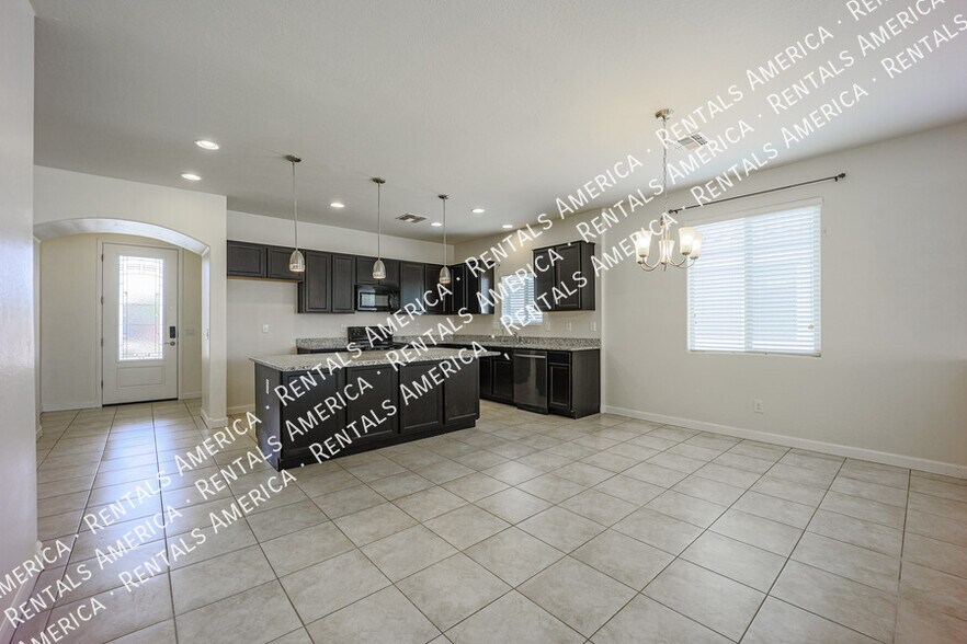 Building Photo - 4678 E Sodalite St
