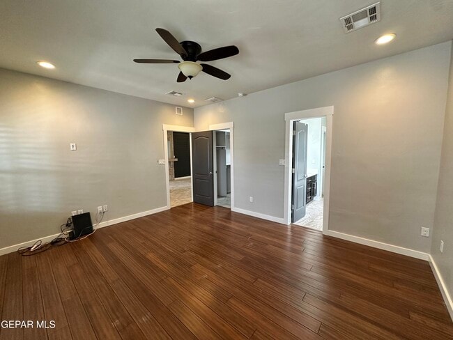 Building Photo - 13108 Round Ridge