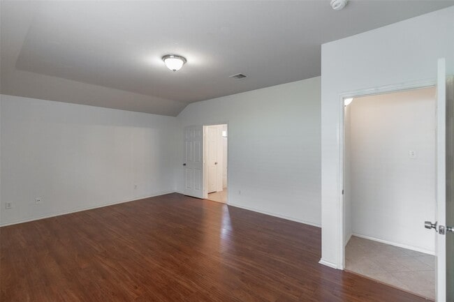 Building Photo - 11712 Logan Ridge Dr