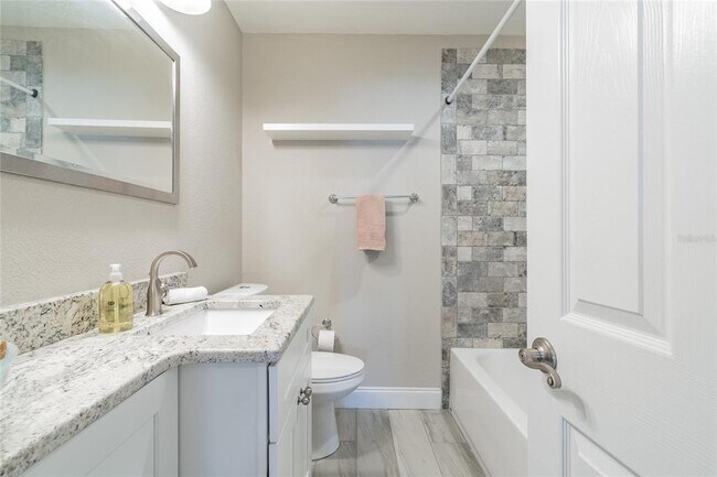 Building Photo - 4106 W Carmen St