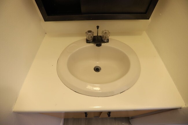 Building Photo - 257 Canby St