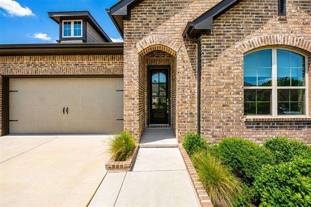 Building Photo - 8637 Spindletop Dr