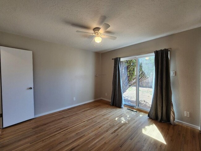 Building Photo - 1018 Camino Carlos Rey