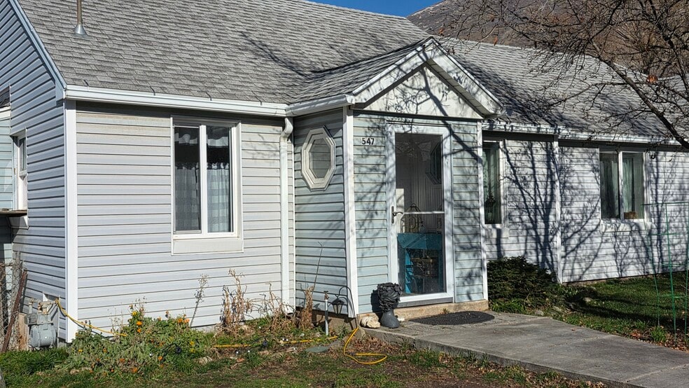 Building Photo - 547 E 100 N