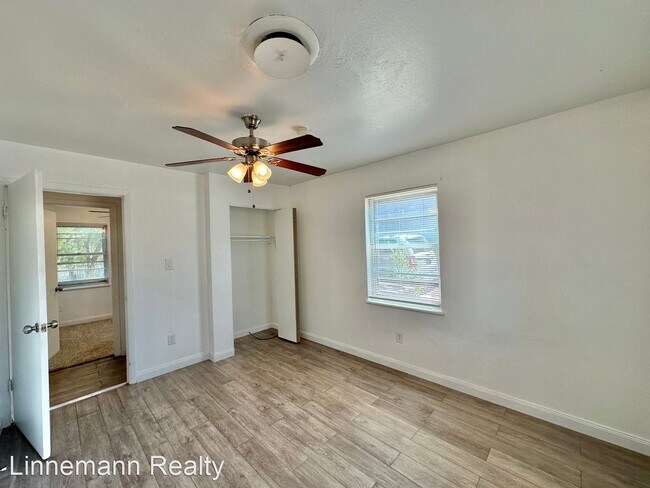 Building Photo - 3 br, 1.5 bath House - 707 S. 13th St