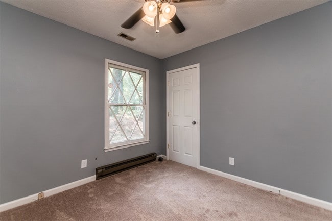 Building Photo - 2413 Keith Dr