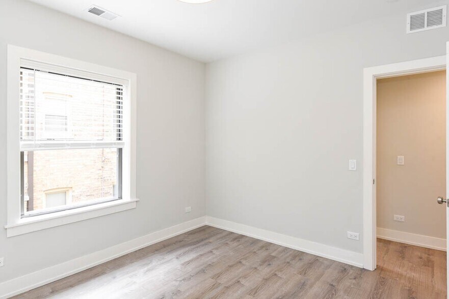 Building Photo - 1148 Maple Ave