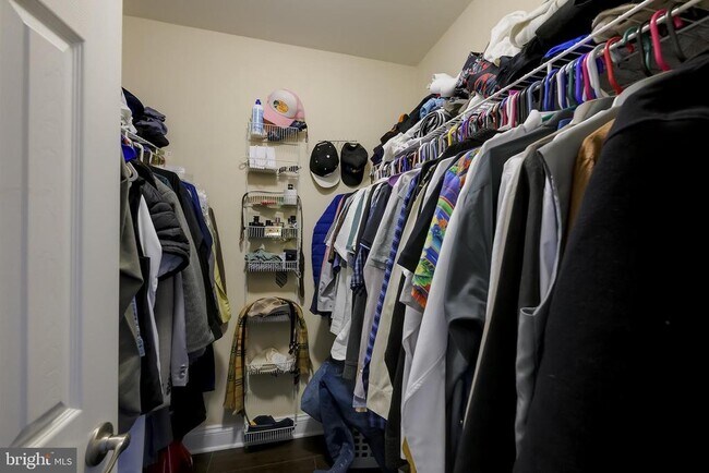 Building Photo - 601 Crossover Ct