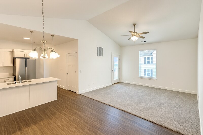 Building Photo - 4777 Alder Dr