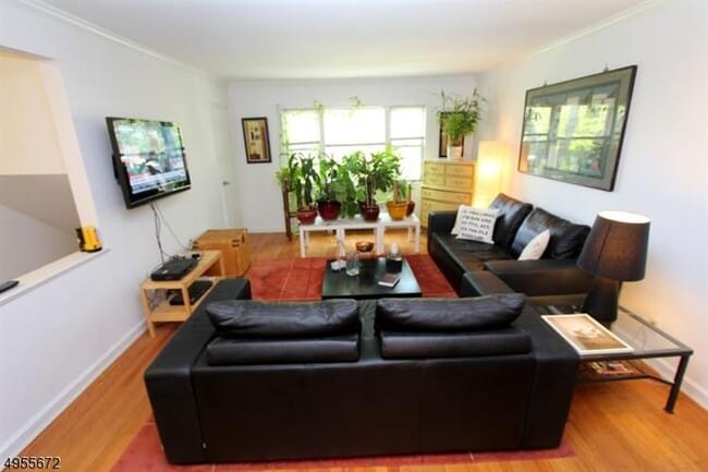 Building Photo - 151 E Palisade Ave