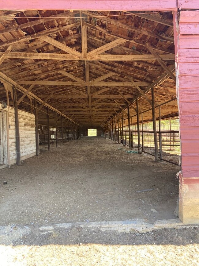 Building Photo - 2/2 on 9 acres horse property