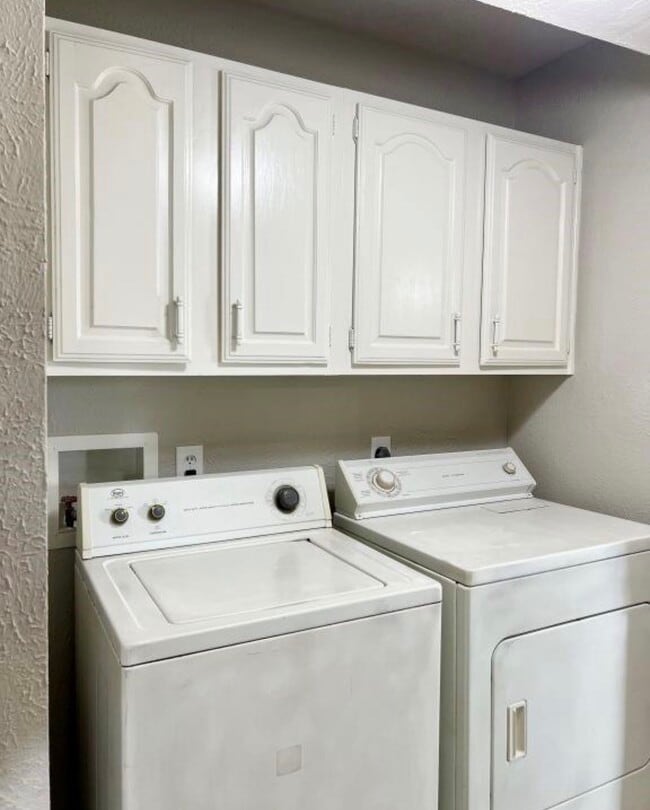 Building Photo - 15730 Corsair Rd