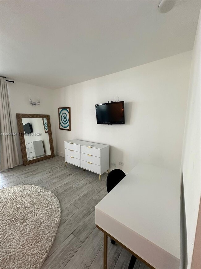 Building Photo - 2301 Collins Ave