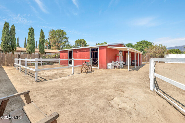 Building Photo - 10641 Canoga Ave