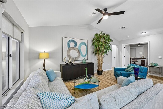 Building Photo - 8701 Prairie Hill Dr