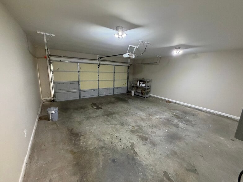 garage - 3315 Watson Gate Rd