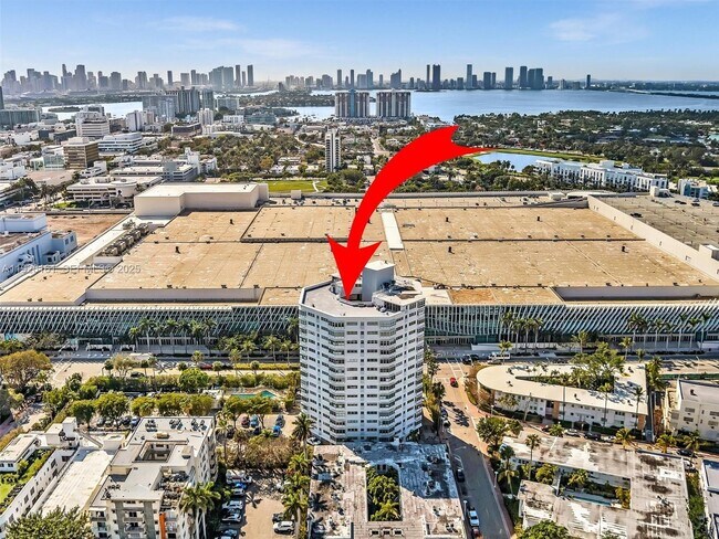 Building Photo - 1881 Washington Ave