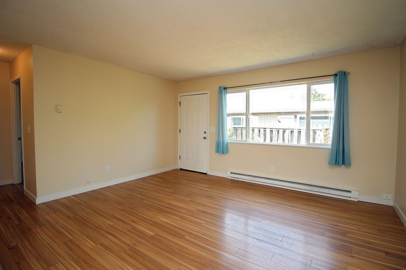 Building Photo - 706-706 N Watts St