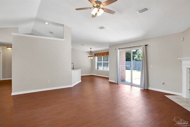 Building Photo - 578 Batten Blvd