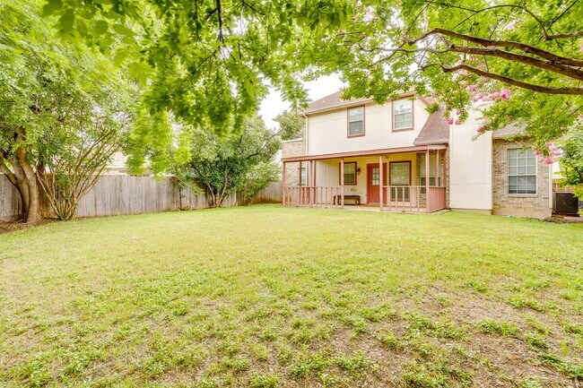 Building Photo - Great Large 4 Bedroom, 2.5 Bath Home Ready for New Tenants- Crowley ISD- 76123