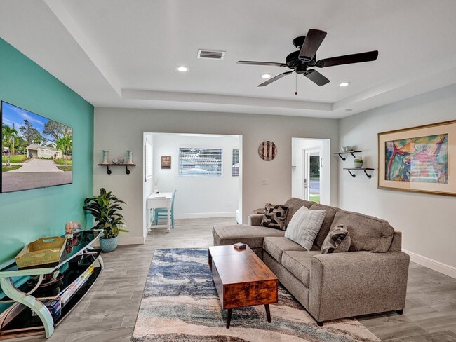 Building Photo - 937 SW 17th St