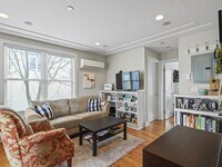 Building Photo - 104 D St