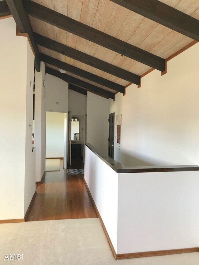 Building Photo - 2 br, 1.5 bath House - 126 Tiburon Blvd